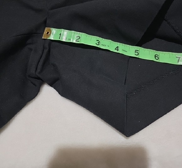 Michael Kors Black Women's Bermudas‎ - Picture 7 of 10